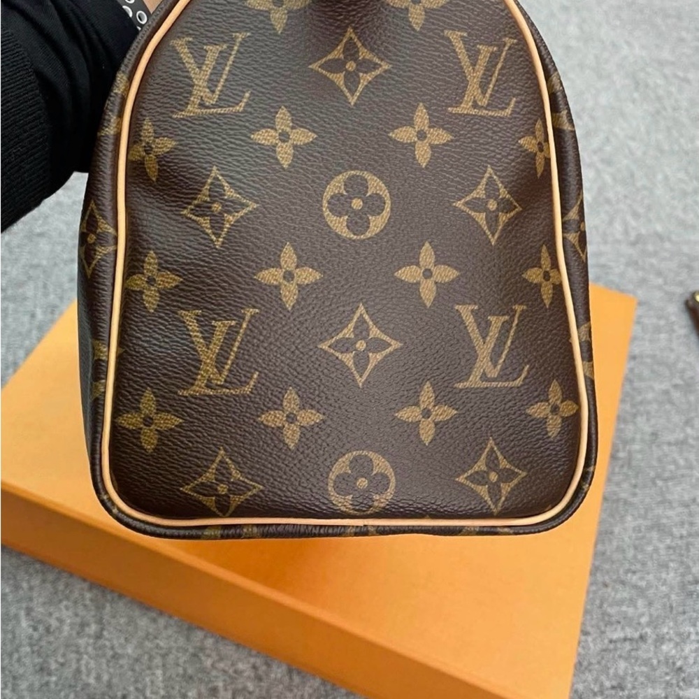 Louis Vuitton Speedy 25 Monogram - Picture 3 of 14